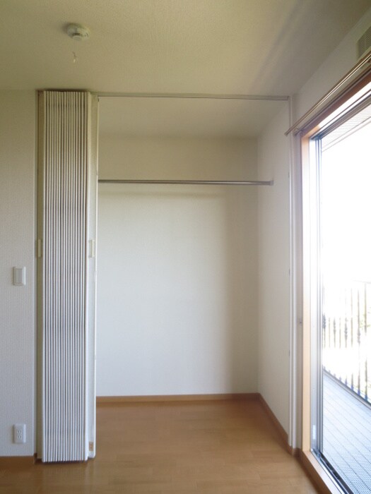 物件内観写真7　(収納)