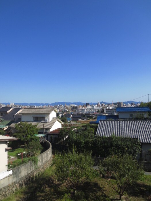 物件内観写真13　(室内からの展望)