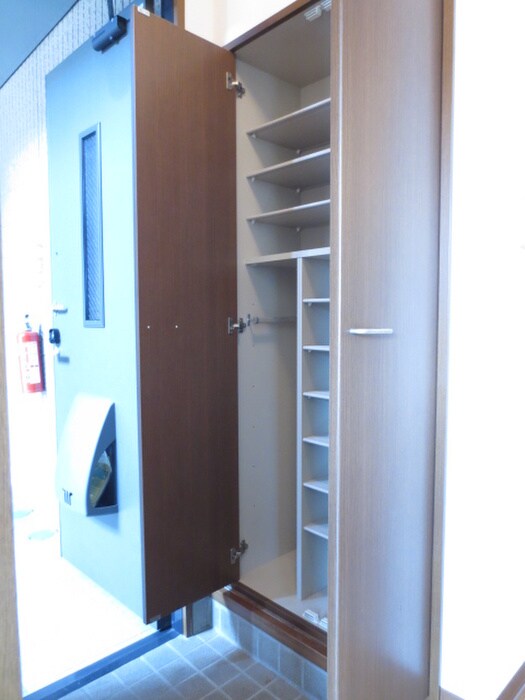 物件内観写真16　(靴箱)