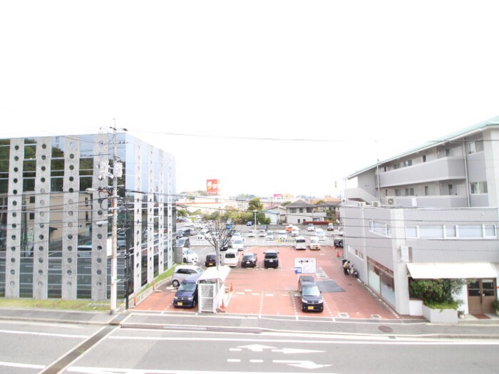 物件内観写真22　(室内からの展望)