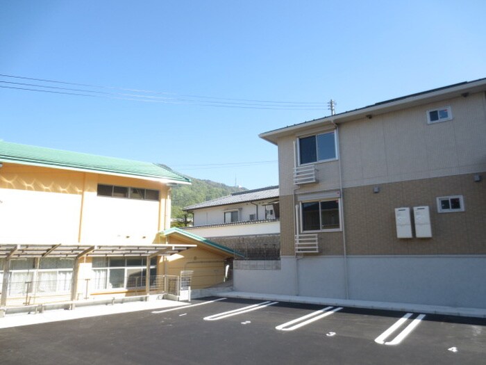 物件内観写真15　(室内からの展望)