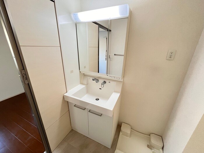 物件内観写真7　(洗面)