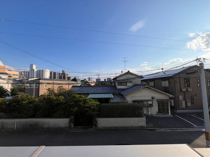 物件内観写真13　(室内からの展望)