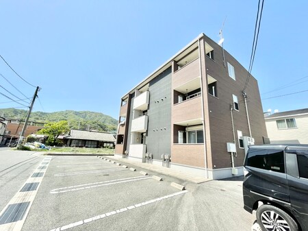 カ－サグレイス祇園外観写真