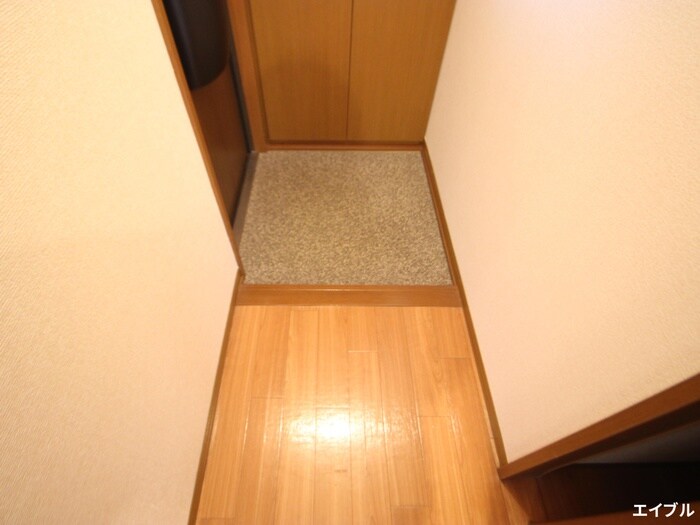 物件内観写真17　(玄関)
