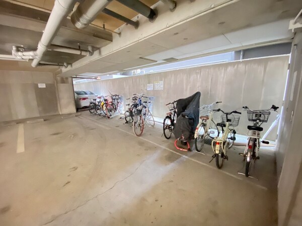 駐輪場