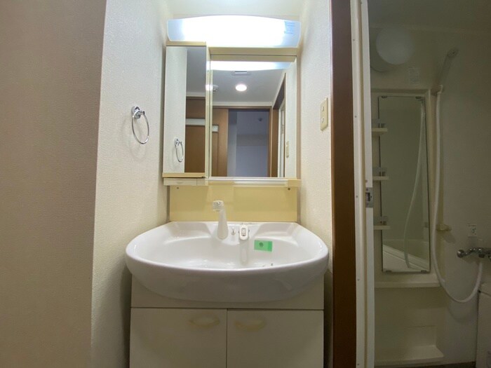 物件内観写真10　(洗面)