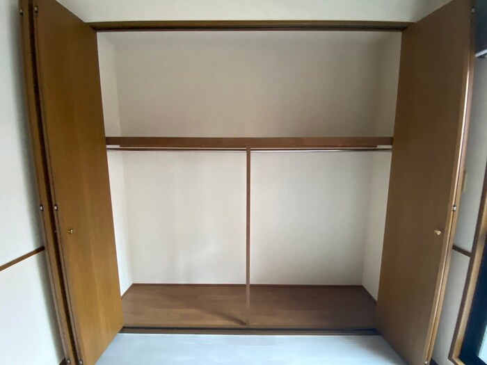 物件内観写真12　(収納)