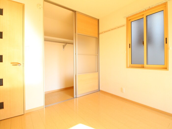 物件内観写真13　(収納)