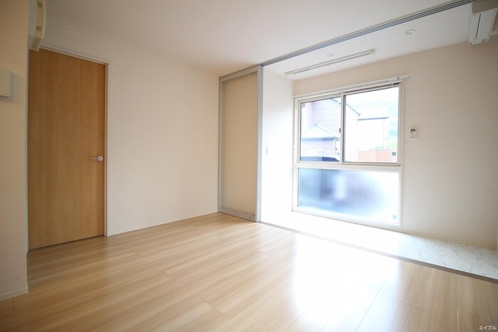 物件内観写真10　(居室)