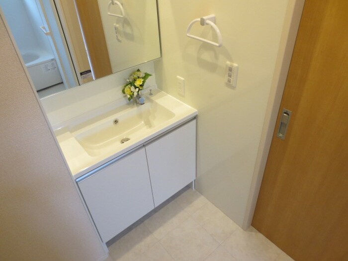 物件内観写真16　(洗面)