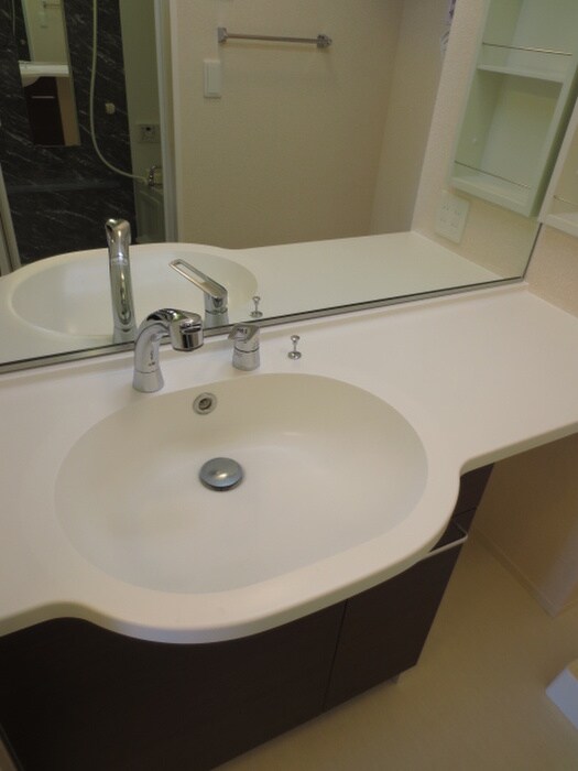 物件内観写真10　(洗面)