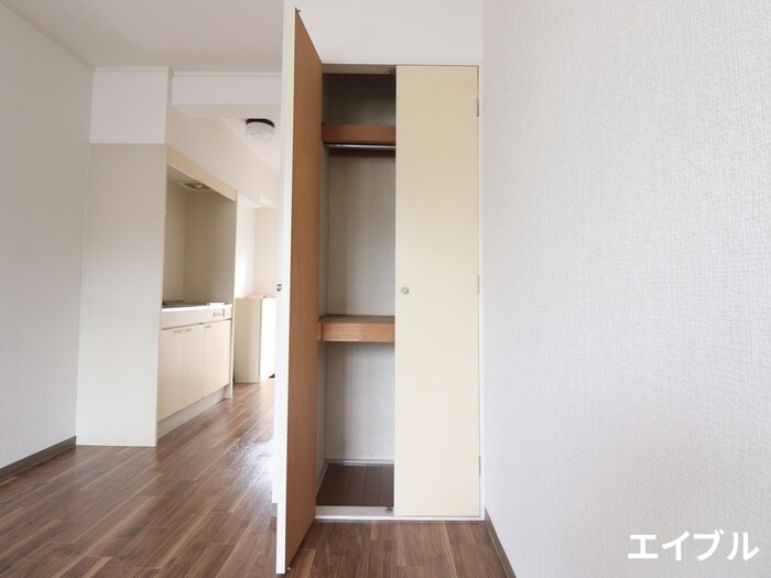 物件内観写真11　(収納)