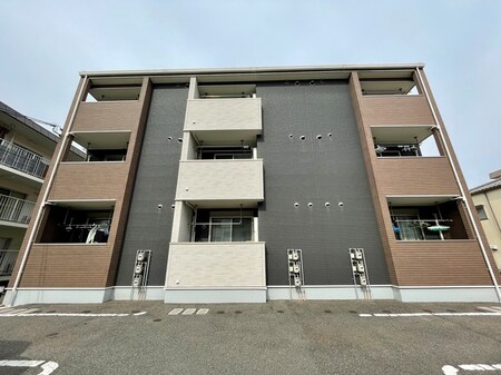 フォレストリバー外観写真