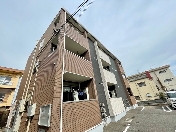 物件外観写真2　(外観写真)