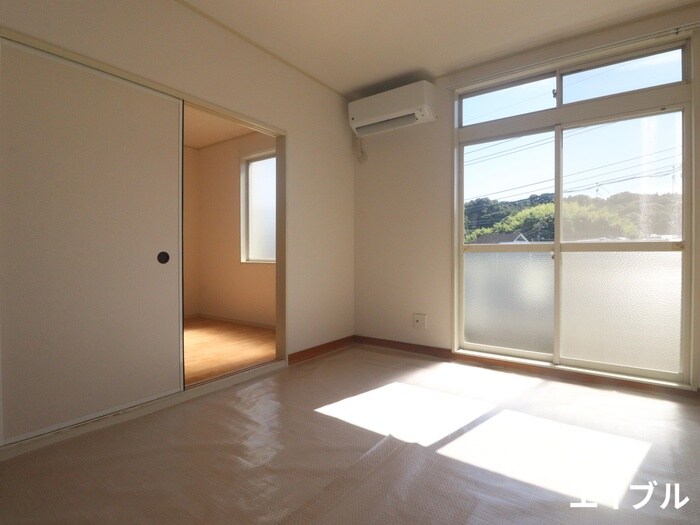 物件内観写真19　(居室)