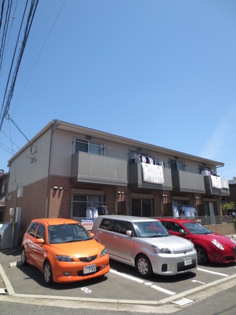 物件外観写真2　(駐車場)