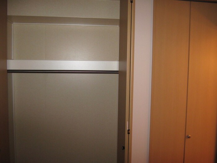 物件内観写真6　(収納)