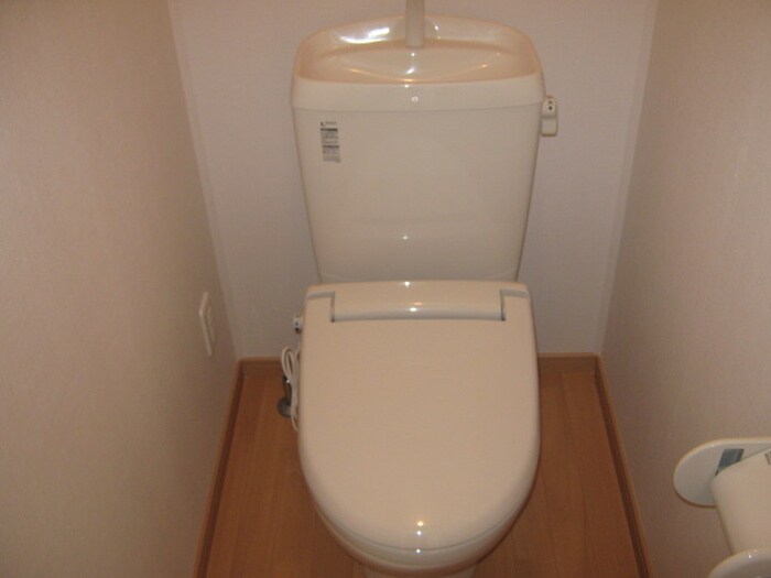 物件内観写真9　(トイレ)