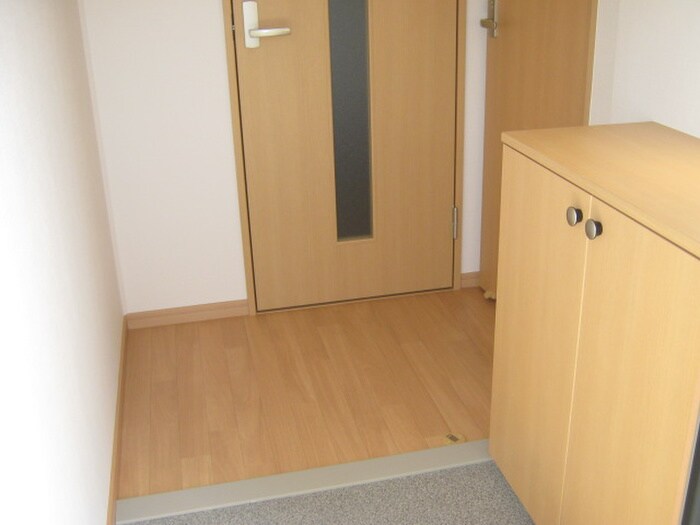 物件内観写真10　(靴箱)