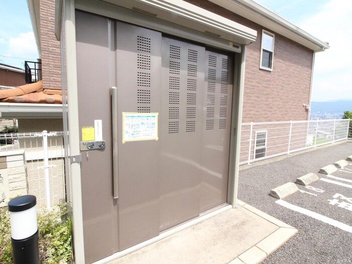 物件外観写真4　(建物設備)