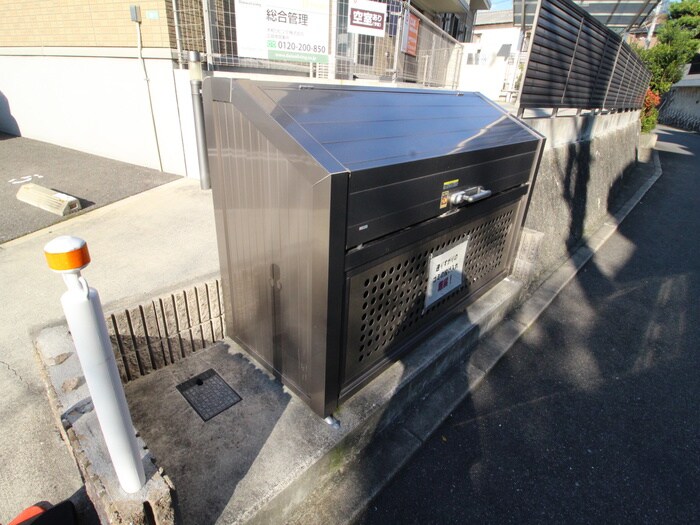 物件外観写真4　(建物設備)