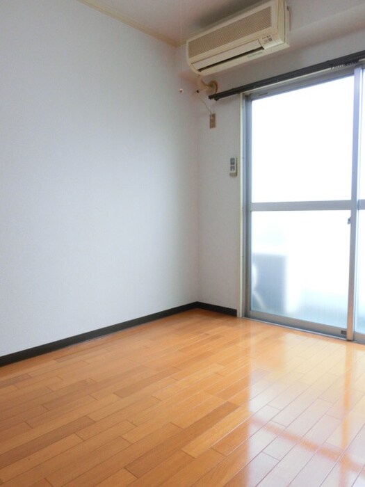 物件内観写真5　(居室)