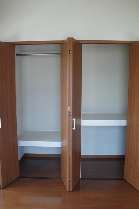 物件内観写真13　(収納)