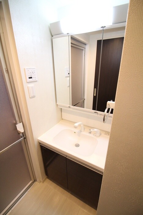物件内観写真10　(洗面)