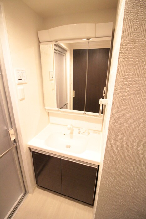 物件内観写真11　(洗面)