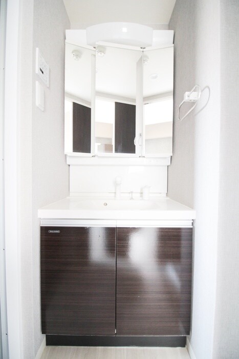 物件内観写真11　(洗面)