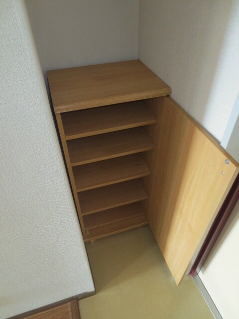 物件内観写真10　(靴箱)