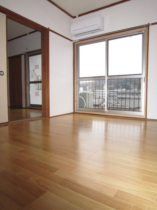 物件内観写真6　(居室)