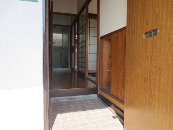 玄関