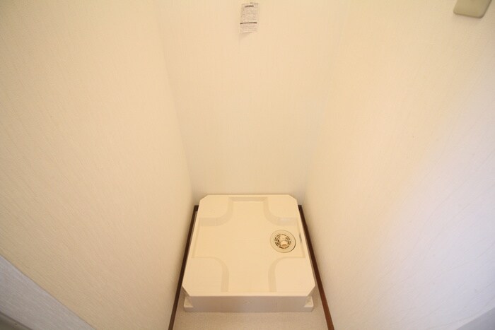 物件内観写真20　(洗濯機置場)