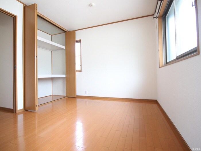 物件内観写真9　(居室)