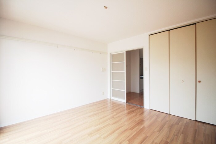 物件内観写真18　(居室)