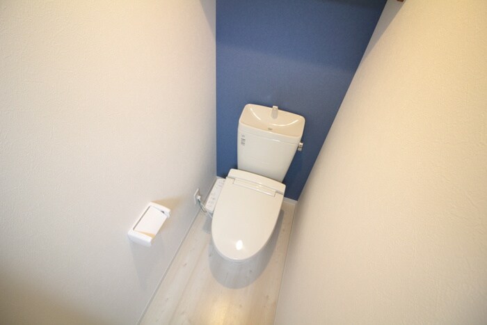 物件内観写真8　(トイレ)