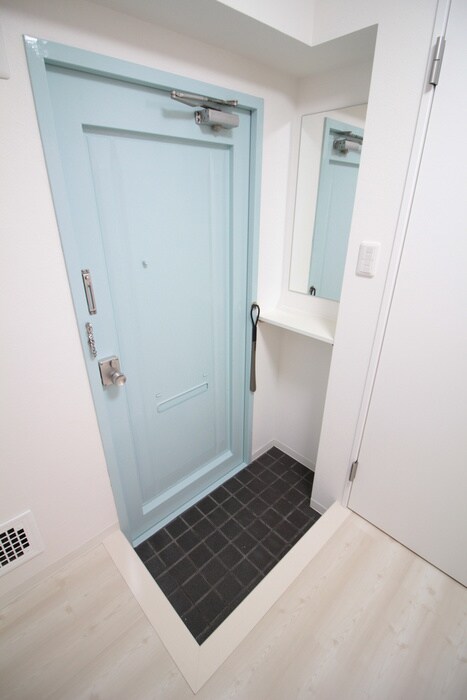 物件内観写真12　(玄関)