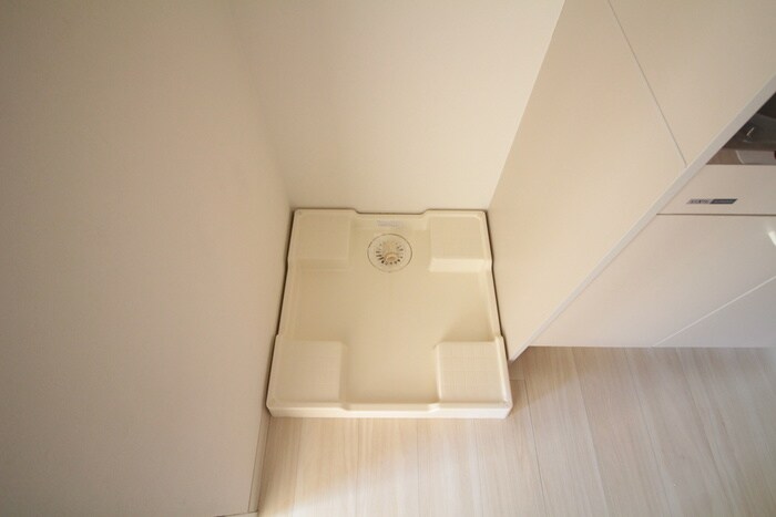 物件内観写真14　(洗濯機置場)