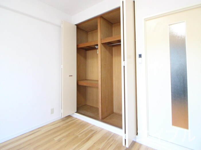 物件内観写真10　(収納)