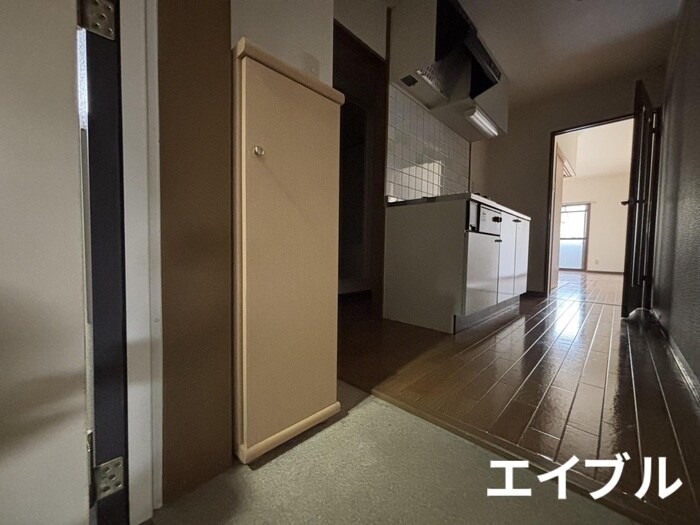 物件内観写真15　(靴箱)