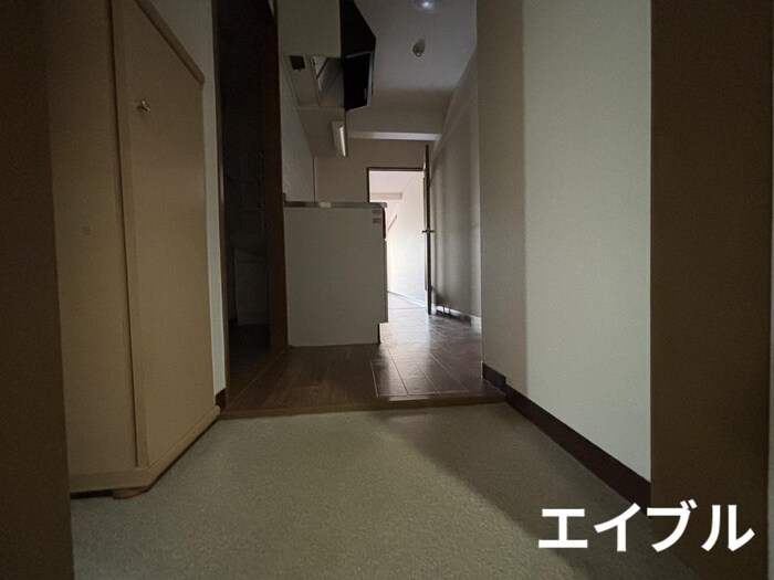 物件内観写真16　(玄関)