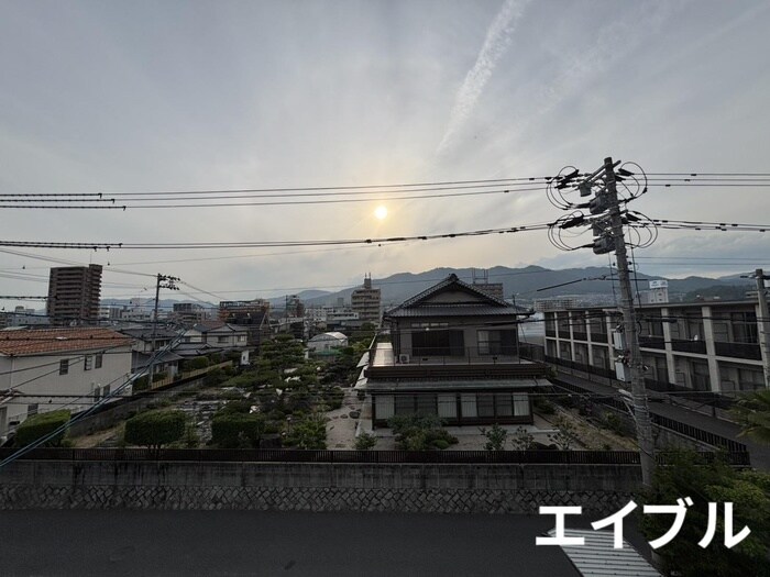 物件内観写真18　(室内からの展望)