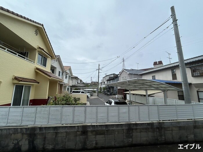 物件内観写真18　(室内からの展望)