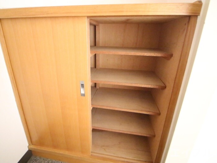 物件内観写真15　(靴箱)