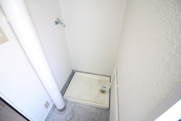 物件内観写真20　(洗濯機置場)