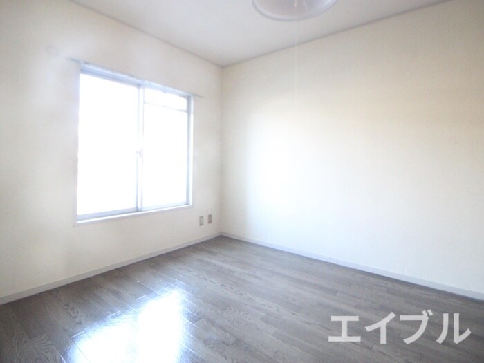 物件内観写真10　(居室)