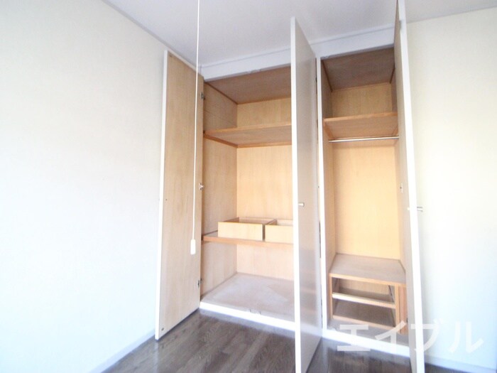 物件内観写真11　(収納)