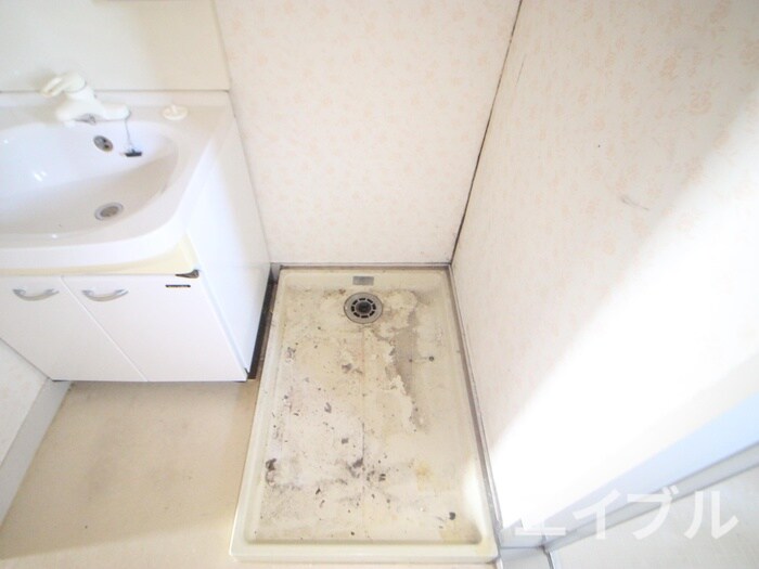 物件内観写真19　(洗濯機置場)